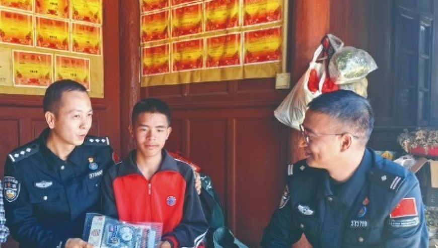 老铺黄金凭啥成港股“股价一哥”,995澳门论坛六码肖6码H5,社会责任方案执行_手游版V2.53